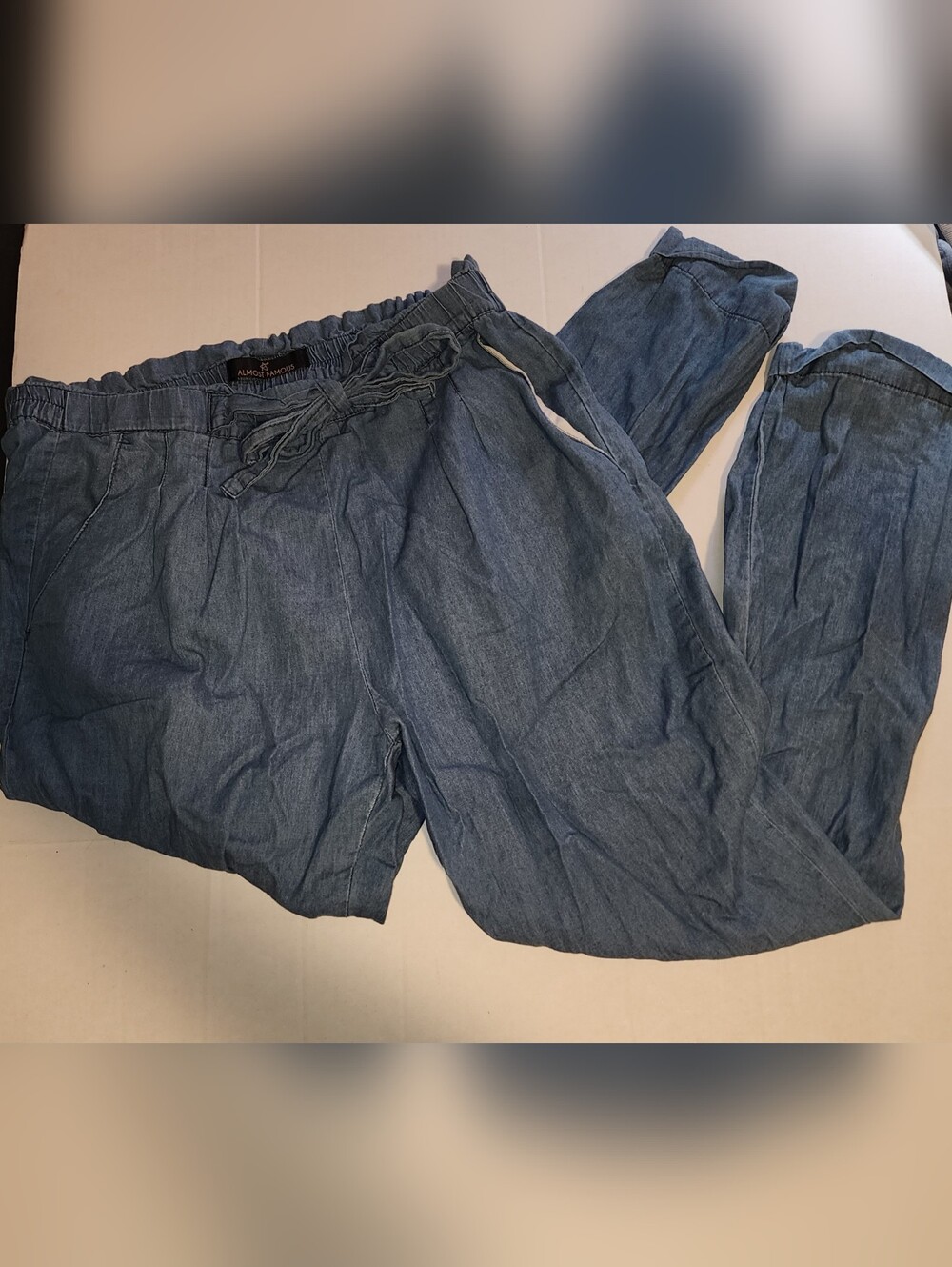 Almost Famous Denim-Style Elastic Waist Jogger Pants Light Jean Color Size Large